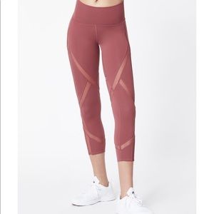 Alo Yoga High Waist Laced Capri size Small